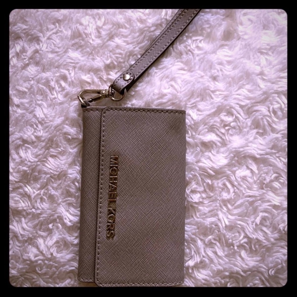 Michael Kors Iphone 5s case